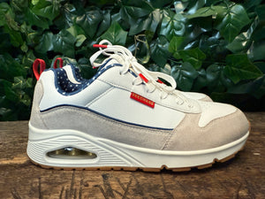 zo goed als nieuw sneaker van Skechers maat 41