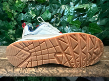 Afbeelding in Gallery-weergave laden, zo goed als nieuw sneaker van Skechers maat 41