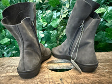 Afbeelding in Gallery-weergave laden, Nieuwe laarsjes van Loints of holland maat 36