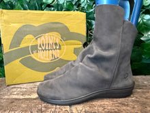 Afbeelding in Gallery-weergave laden, Nieuwe laarsjes van Loints of holland maat 36
