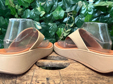 Afbeelding in Gallery-weergave laden, Nieuwe supermooie slippers van fitflop maat 39
