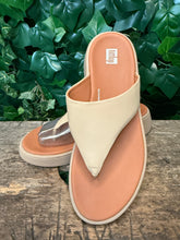 Afbeelding in Gallery-weergave laden, Nieuwe supermooie slippers van fitflop maat 39