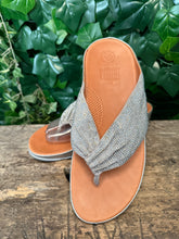 Afbeelding in Gallery-weergave laden, Bijna Nieuwe supermooie slippers van fitflop maat 41