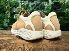 Afbeelding in Gallery-weergave laden, Nieuwe sneakers van Wolky maat 38