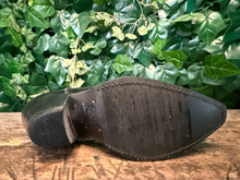 Afbeelding in Gallery-weergave laden, Bijna Nieuwe geweldig mooie laars van Sendra maat 37