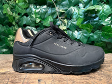 Afbeelding in Gallery-weergave laden, Bijna Nieuwe sneakers van Skechers maat 40