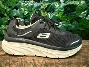 Bijna Nieuwe sneakers van Skechers maat 40