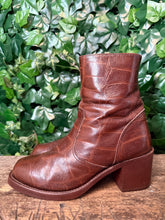Afbeelding in Gallery-weergave laden, supergave vintage blokhaklaars van Sendra maat 41