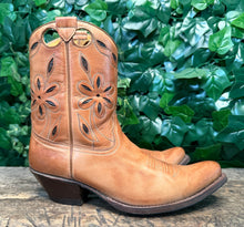 Afbeelding in Gallery-weergave laden, Zo goed als Nieuw gave vintage laarzen van Sendra maat 39