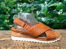 Afbeelding in Gallery-weergave laden, Nieuwe sandalen van Ara maat 40
