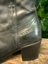 Afbeelding in Gallery-weergave laden, Zo goed als Nieuw hoge gave laarzen van Sendra maat 39