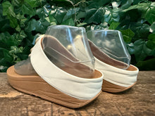 Afbeelding in Gallery-weergave laden, Bijna Nieuwe slippers van Fitflop maat 38
