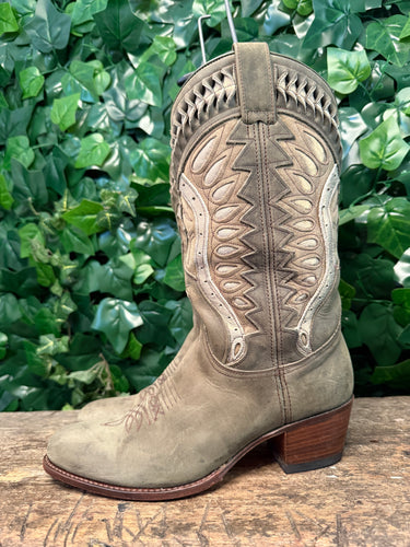 gewoon Nieuwe laars van Sendra maat 38