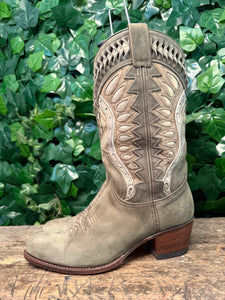 gewoon Nieuwe laars van Sendra maat 38