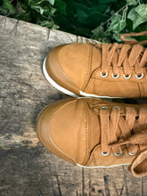 Afbeelding in Gallery-weergave laden, Nieuwe sneakers van Wolky maat 38