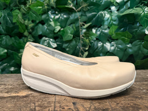 Bijna Nieuwe ballerina's van MBT maat 38