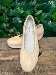 Bijna Nieuwe ballerina's van MBT maat 38