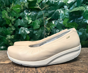Bijna Nieuwe ballerina's van MBT maat 38