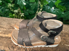 Afbeelding in Gallery-weergave laden, Bijna Nieuwe sandalen van footnotes maat 39 (wijdte G)