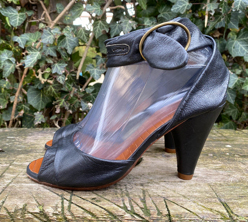 Nieuwe sandalen van Chie Mihara maat 37