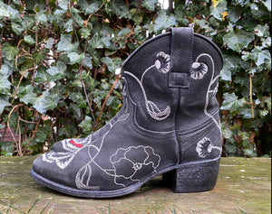 Zo goed als nieuw Laarsjes van Sendra maat 37