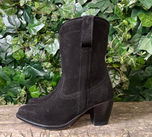 Afbeelding in Gallery-weergave laden, Nieuwe Laarsjes van Sendra maat 36