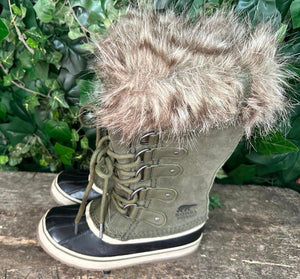 Nieuwe snotboots(joan of arctic) van Sorel maat 36