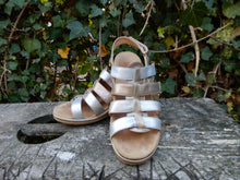 Afbeelding in Gallery-weergave laden, Z.g.a.n sandalen van Vivaci maat 38