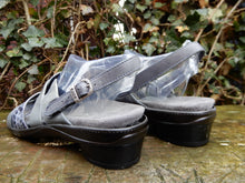 Afbeelding in Gallery-weergave laden, Nieuwe sandalen van Arriva maat 39
