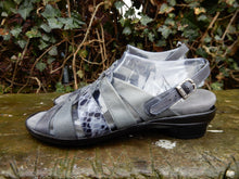 Afbeelding in Gallery-weergave laden, Nieuwe sandalen van Arriva maat 39