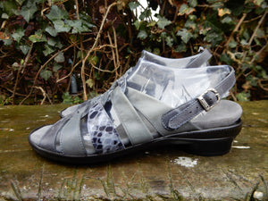 Nieuwe sandalen van Arriva maat 39
