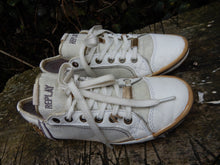 Afbeelding in Gallery-weergave laden, Z.g.a.n. sneakers van Replay maat 39