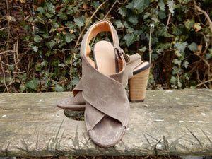 Nieuwe sandalen van Atelier Do Sapato maat 41