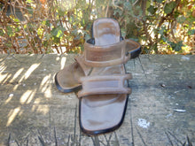 Afbeelding in Gallery-weergave laden, Z.g.a.n. leren slippers van Marc O’Polo maat 39