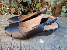Afbeelding in Gallery-weergave laden, Nieuwe sandalen van Clarks maat 37 (4D)