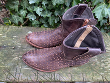 Afbeelding in Gallery-weergave laden, Zo goed als nieuw laarsjes van Sendra maat 39