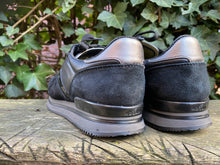 Afbeelding in Gallery-weergave laden, Zo goed als nieuw Sneakers van Hogan maat 40