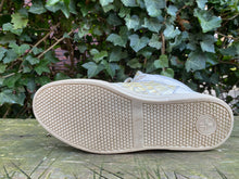 Afbeelding in Gallery-weergave laden, Z.G.A.N metro sneakers van Gino-B /Eric Kuster maat 42