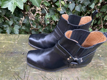 Afbeelding in Gallery-weergave laden, Z.g.a.n. Boots van Highway maat 43