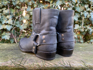 Zo goed als nieuw Biker boots van Sendra 38