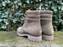 Afbeelding in Gallery-weergave laden, Nieuwe boots van Panama Jack maat 36
