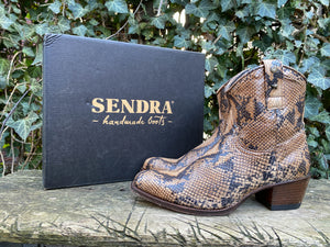 Z.g.a.n. Laarsjes van Sendra maat 38 (5)