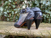Afbeelding in Gallery-weergave laden, Nieuwe sandalen van Chie Mihara maat 37