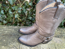 Afbeelding in Gallery-weergave laden, Z.g.a.n. Laarsjes van Sendra maat 39 (6)