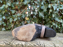 Afbeelding in Gallery-weergave laden, Z.g.a.n. Laarsjes van Sendra maat 39 (6)