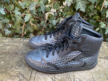 Afbeelding in Gallery-weergave laden, Z.g.a.n. Sneakers van Floris van Bommel maat 42,5