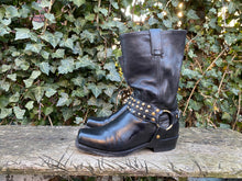 Afbeelding in Gallery-weergave laden, Z.g.a.n. Laarsjes van Sendra maat 37 (4,5)
