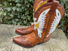 Afbeelding in Gallery-weergave laden, Z.g.a.n. Laarzen van Sendra maat 37 (4,5)