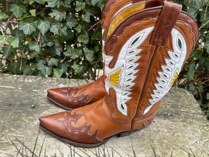 Z.g.a.n. Laarzen van Sendra maat 37 (4,5)