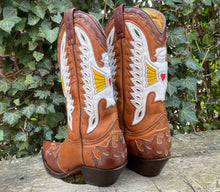 Afbeelding in Gallery-weergave laden, Z.g.a.n. Laarzen van Sendra maat 37 (4,5)